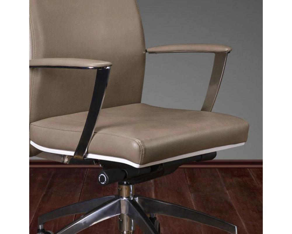 Кресло руководителя Алтея М