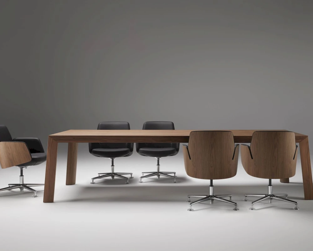 Мебель для переговорных Tola